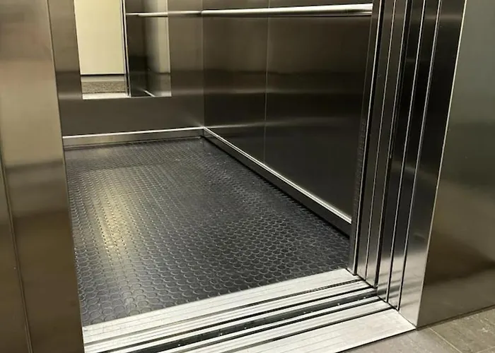 公寓 Modern Near Pasila Railway Station